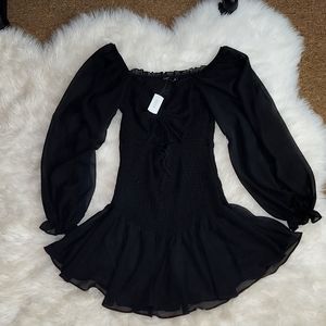 SOLD! New beatiful black dress size small